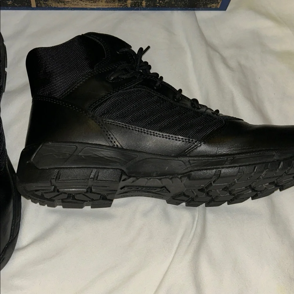 Bates Men's Tactical Sport 2  Size 13 Heavy Duty Black Boots